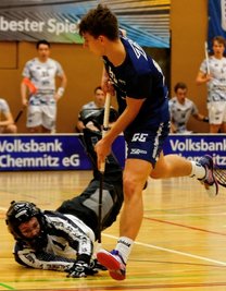 Valentin Müller macht hier gegen Schriesheim das 3:2, am Ende hieß es für seine Floor Fighters aber 6:7. 