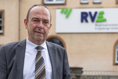 Wurde der Regionalverkehr Erzgebirger Opfer einer Cyberattacke? Nicht unwahrscheinlich, sagt Geschäftsführer Roland Richter.