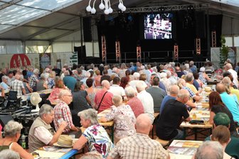 625-Jahr-Feier von Flöha hat für einen Festbesucher ein Nachspiel vor Gericht - Die 625-Jahr-Feier von Flöha im August 2024 war gut besucht.