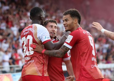 Würzburg feiert die Rückkehr in die dritte Liga.