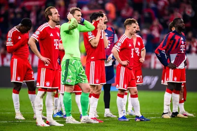 Enttäuschte Bayern-Stars nach dem geplatzten Finaltraum. 