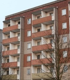 Dieser Wohnblock soll Notunterkunft werden.