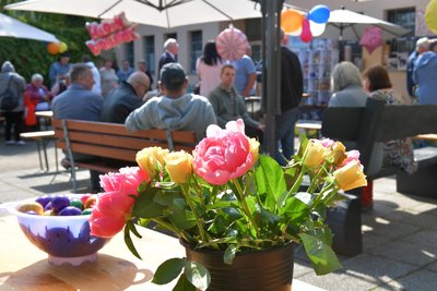 Alle Zutaten für das Jubiläumsfest der Freiberger Tafel - auch die Tombola-Gewinne - wurden gespendet.