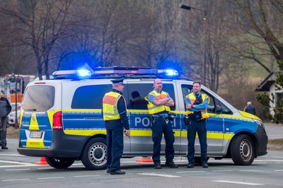 Endpunkt des Fahrzeugkorsos an der Kreuzung B174/ B101
