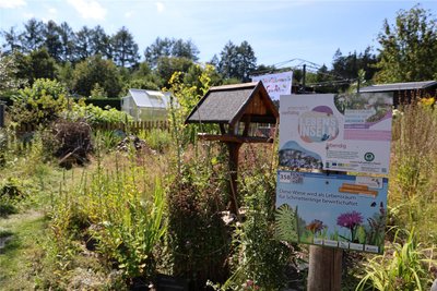 Eine weitere Besonderheit des Gartenvereins ist der Mega-Garten, der Mehrgenerationen-Garten.