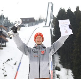Eric Hoyer von der SG Nickelhütte Aue hat die Kristallkugel im Feld der Herren/Junioren gewonnen. 