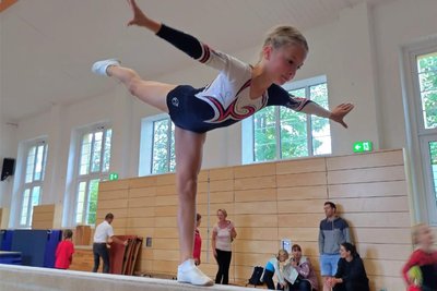 Lara Rudolph macht auf dem Balken eine gute Figur.