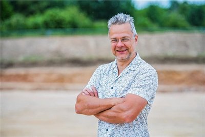 Stollbergs Oberbürgermeister Marcel Schmidt freute sich darüber, dass es im Gewerbegebiet Stollberg weiter vorangeht.
