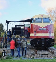 Viele Neugierige haben sich das Lok-Hotel in Wiesenburg angesehen.