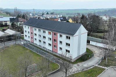 Im ehemaligen Internat am BSZ Rochlitz sind jugendliche Asylbewerber untergebracht. "Wann eine weitere Belegung der Einrichtung erfolgt, steht noch nicht final fest", teilte das Landratsamt mit. 