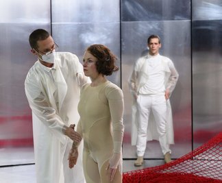 Schauspielerin Katharina Schmidt in der Inszenierung "Frau Ada denkt Unerhörtes".