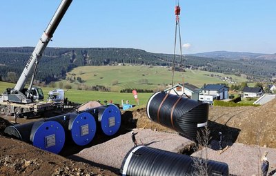 Eine große Investition des Zweckverbands Wasserwerke Westerzgebirge war 2022 der Bau des neuen Hochbehälters Segen Gottes in Breitenbrunn. Etwas Ähnliches wird 2023 in Sosa vorbereitet und 2024 gebaut.