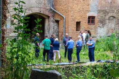 Entwarnung: Weder am Weisbachschen Haus (Foto) noch am Schlosshang sind am Freitag in Plauen Weltkriegsbomben gefunden worden.