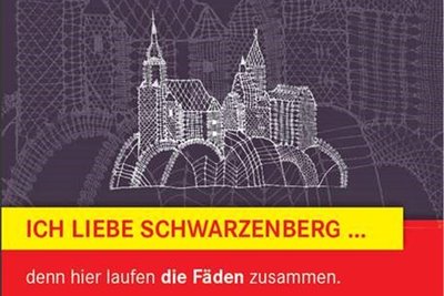 Teilnehmer und Besucher des Klöppelkongresses werden im April viele solche Postkarten von Schwarzenberg aus auf die Reise schicken.