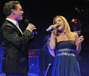 Überzeugende Bühnenprofis kontra Boulevard-Aufregung: Stefanie Hertel und Stefan Mross live im Stadttheater Glauchau
