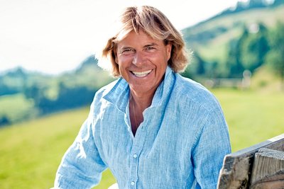 Hansi Hinterseer, Schlagersänger aus Österreich, gastiert mit Freunden am 9. Juni auf der Waldbühne Schwarzenberg.