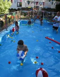 Dank des von der Lebenshilfe sanierten Schwimmbeckens war die Pool-Party möglich. 