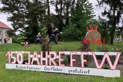 Ruppertsgrün hat sich schick gemacht für das anstehende Fest.