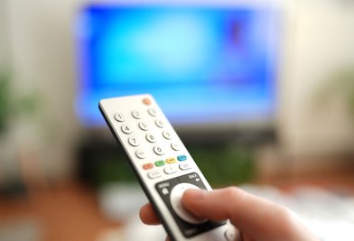 DVB-I soll auch mehr Komfort bringen - etwa eine Senderliste für alle linearen Fernsehprogramme, ganz gleich über welchen Empfangsweg.