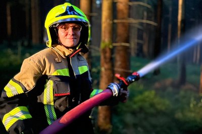 Josie Georgi kam schon als Grundschülerin zur Jugendfeuerwehr in Crottendorf, ist seit einigen Jahren aktives Mitglied.