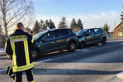 Die Bundesstraße 173 ist in Niederschöna voll gesperrt.