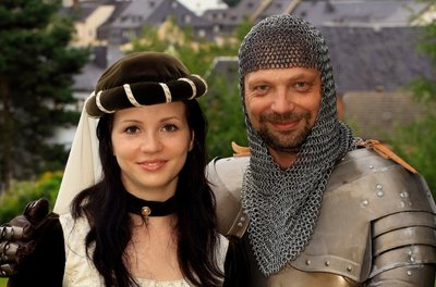 Burgfräulein und Ritter