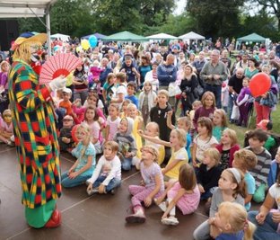 Auch Clown Brandolino gehörte schon zu den Mitgestaltern bei Zwikkifaxx und begeisterte die Kinder.