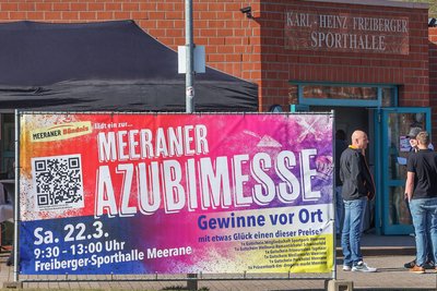 Mit dem Plakat hat das Meeraner Bündnis für die Ausbildungsmesse geworben.