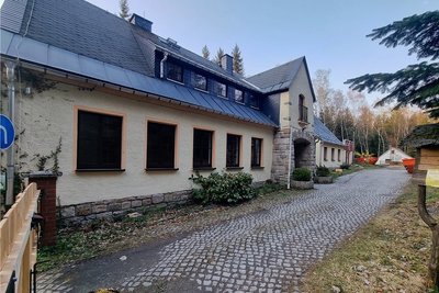 Seit 1958 gibt es die Jugendherberge an den Greifensteinen. Der letzte Pächter betrieb das Haus bis 2020.