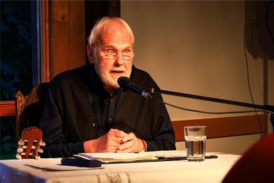 Gunther Emmerlich – hier bei einem Konzert in der Festscheune im Riedelhof Eubabrunn – kommt am 30. Oktober ebenfalls nach Annaberg-Buchholz. Er liest aus seinem neuesten Buch.