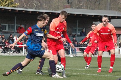Colin Zieger (l.) stand bei den Lunzenauern das dritte Spiel in Folge in der Startelf.