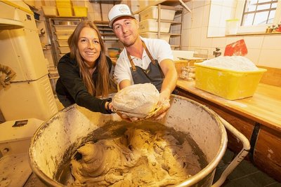 Gelebtes Handwerk im Kaffeehaus Müller. Doch auch bei den Inhabern Rico und Antje Wagner ist das Personal knapp. 