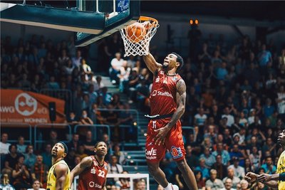 Er ist auch in dieser Saison wieder für die Highlights im Niners-Spiel zuständig: Isiaha Mike erlebte in seinem zweiten Jahr bei den Chemnitzern erstmals die Stimmung in der Halle.