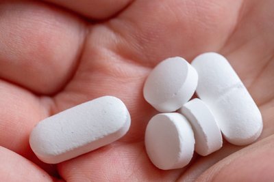 Die gesetzlichen Krankenkassen haben im letzten Jahr mehr als 50 Milliarden Euro für Arzneimittel ausgegeben. Das sind fast neun Prozent mehr als 2020, wie aus dem neuen Arzneimittelreport der AOK hervorgeht.