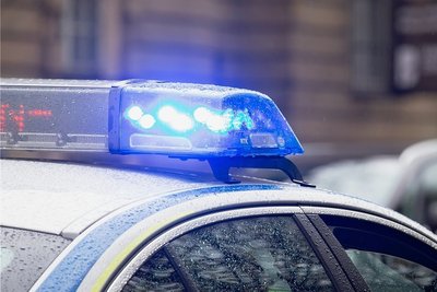 Ein Brand ist der Polizei am Dienstagnachmittag in Oelsnitz gemeldet worden. Allerdings handelte es sich dabei lediglich um eine qualmende Feuerschale. 