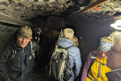 Die Tourteilnehmer durften auch den Keller unterm Haus der Kowariks besuchen. Der spielt im Film eine entscheidende Rolle.