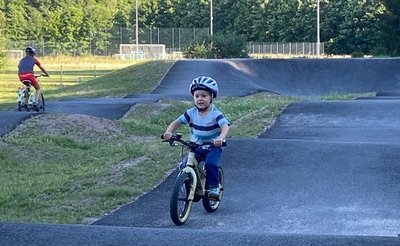 Mit Schwung durch die Wellenbahn, lautet das Motto bei der 1. Pumptrack-Challenge am 11. September in Rodewisch. 