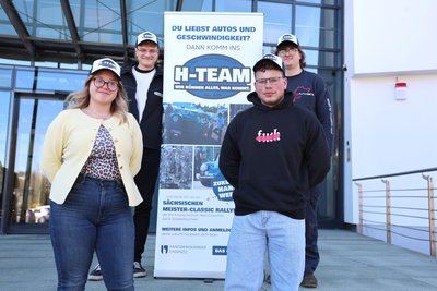 Das H-Team der Handwerkskammer Chemnitz: Dazu gehören Emily Paulus, Michael Reppe, Fahrer Leon Schumann und Simon Brenner (v. l.).