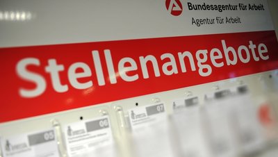 Etwa 3100 unbesetzte Stellen sind bei der Agentur für Arbeit in Annaberg-Buchholz gemeldet - Tendenz steigend. Insgesamt geht der Agenturchef von mindestens 5000 offenen Stellen im Erzgebirge aus. 