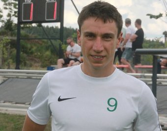 Marcel Ottiger im Trikot des VfB Mühltroff. 