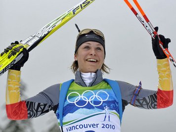 Zweite Medaille in Vancouver: Verfolgungssiegerin Magdalena Neuner