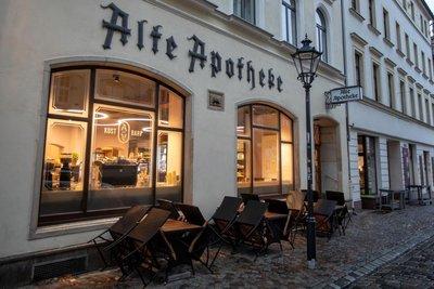 Die denkmalgeschützte Alte Apotheke ist längst keine Apotheke mehr, sondern beherbergt seit Frühjahr die „Kostbar“.