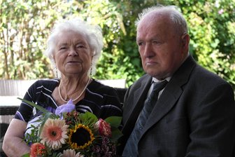 65 Jahre Ehe: Das ist das Erfolgsgeheimnis der Ulbrichts - Waltraut und Christian Ulbricht aus Hermsdorf begehen das seltene Fest der Eisernen Hochzeit. Hinter ihnen liegen 65 gemeinsame Jahre.