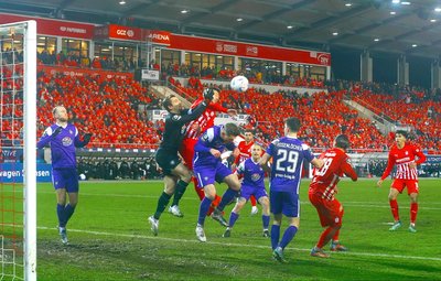 Im Derby FSV Zwickau gegen den Erzgebirge Aue konnten sich die Veilchen durchsetzen.