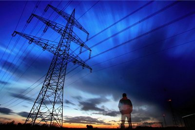 Bis zum Jahresende soll im Vogtlandkreis ein Notfallkonzept als Handlungsgrundlage für einen längeren Stromausfall vorliegen. Zum Auftakt tagte am Freitag erstmals der Krisenstab Energiesicherheit im Landratsamt.