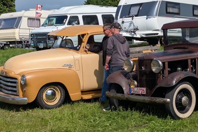Die Oldtimer sind bis auf die letzte Schraube liebevoll restauriert worden.