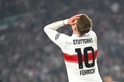 Oh nein! Der formstarke Flügelstürmer Chris Führich wurde wie VfB-Kollege Maximlian Mittelstädt zum "Härtefall" bei der WM-Nominierung. (Archvivbild)