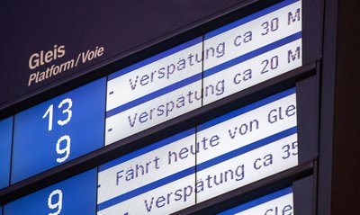 Die Bahn knackte im Mai bei der Pünktlichkeit im Fernverkehr erneut die 60-Prozent-Schwelle. (Archivbild)