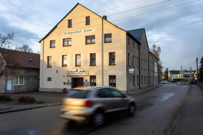 Im Landgasthof „Linde“ in Mühlau startet im April die neue Veranstaltungsreihe „Casus Kultur“. Der Saal des Hauses bietet Platz für rund 140 Besucher.