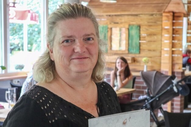 Manuela Klaßen ist die neue Chefin im Restaurant des "Hauses am Klein-Erzgebirge". Sie bietet bürgerliche Küche und Burger an. 